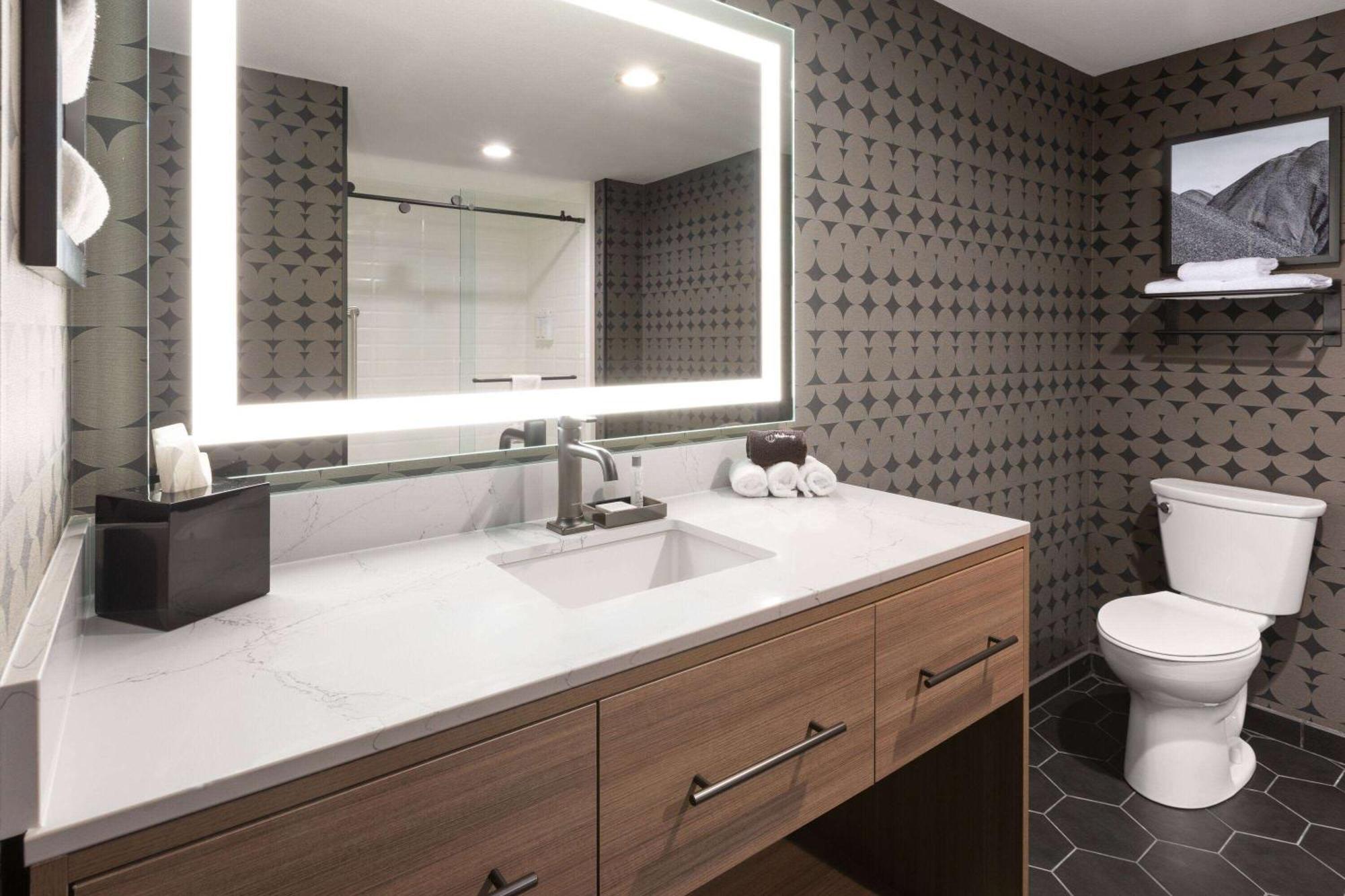 Riverbend Hotel And Suites, Trademark Collection By Wyndham Ashtabula Ngoại thất bức ảnh